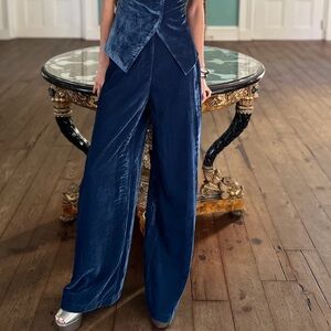 Black Velvet Julia Pants, Size S, EUC